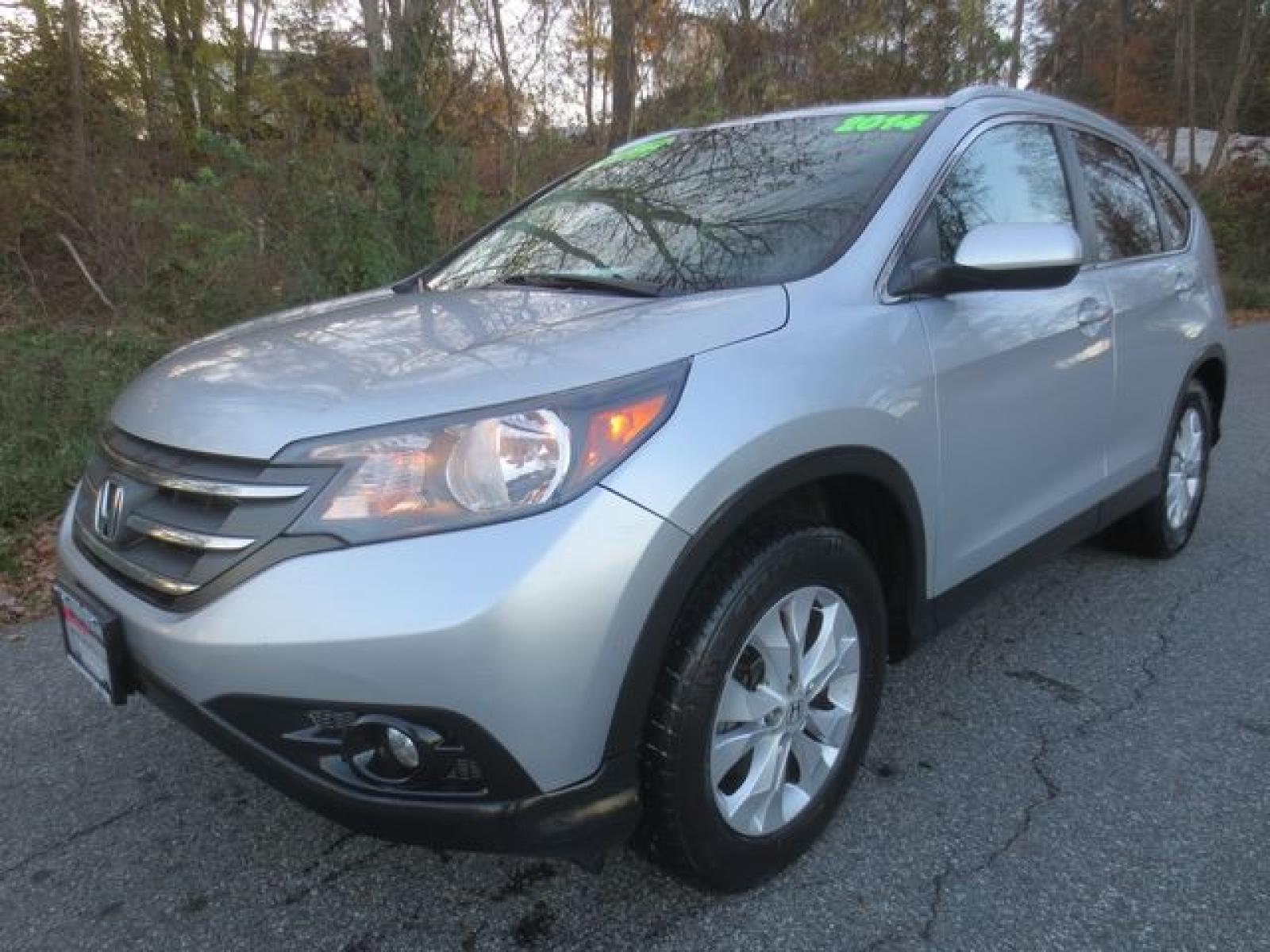 2014 Silver /Black Honda CR-V EX-L 4WD 5-Speed AT (2HKRM4H70EH) with an 2.4L L4 DOHC 16V engine, 5-Speed Automatic transmission, located at 270 US Route 6, Mahopac, NY, 10541, (845) 621-0895, 41.349022, -73.755280 - Photo #0